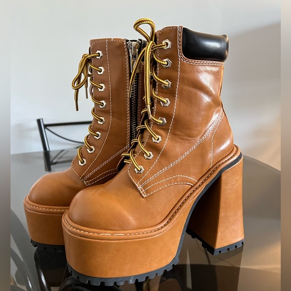 Dolls Kill x Bratz Combat Boots - Picture 1 of 5